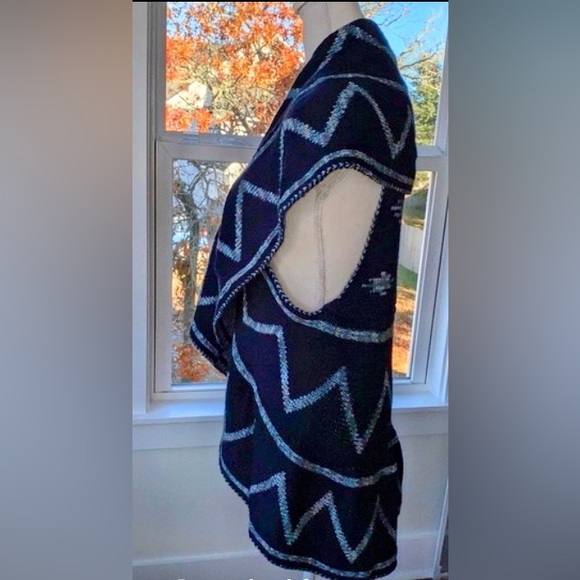 NEW DIRECTION Duster Aztec Ruffle Open Wrap Acrylic Sweater Cardigan Womens OSFM - Picture 2 of 7